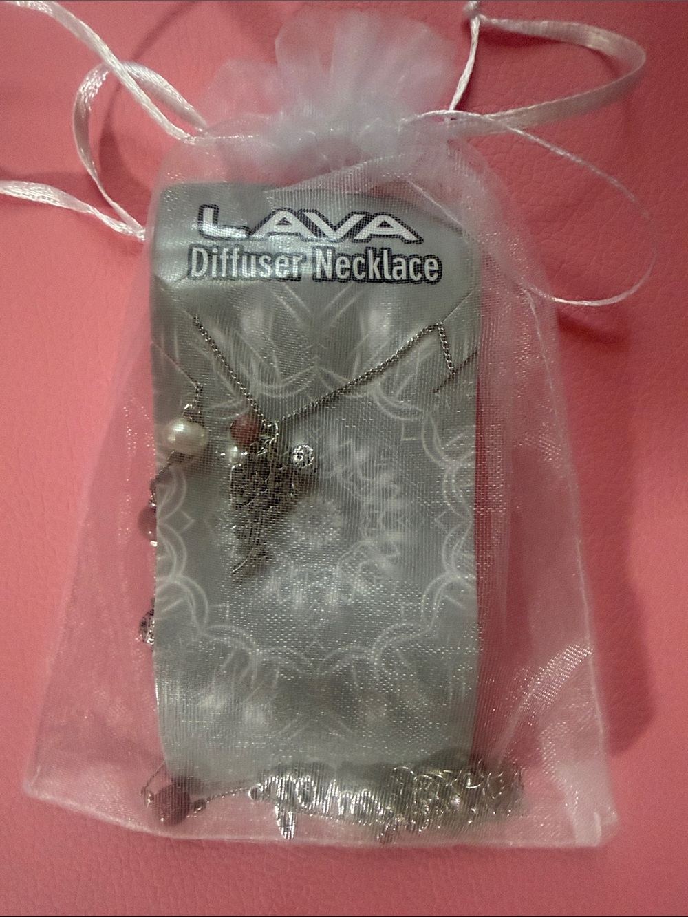 Lava diffuser necklace - Picture 4 of 4